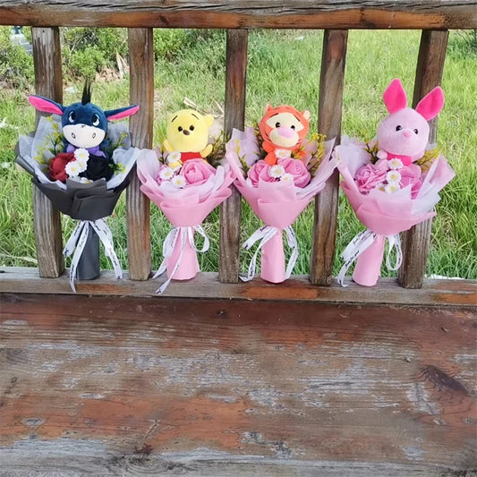 💐 Bouquet Peluches Winnie & Amis – Surprise Kawaii à Offrir