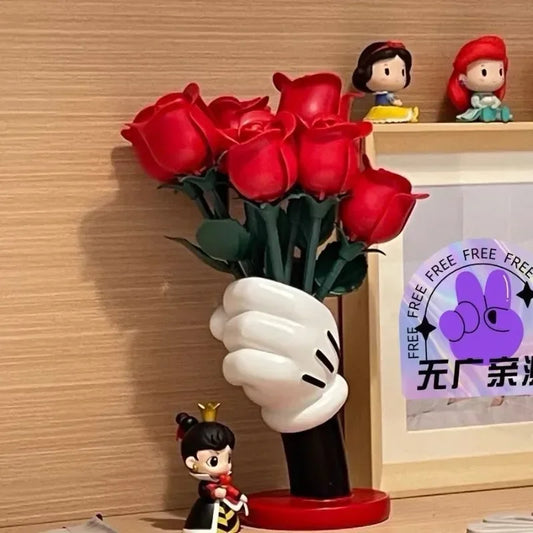 Mickey Créatif – Figurine Kawaii avec Vase de Roses