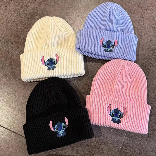 🧢 Bonnet brodé Stitch – Ultra Doux & Kawaii